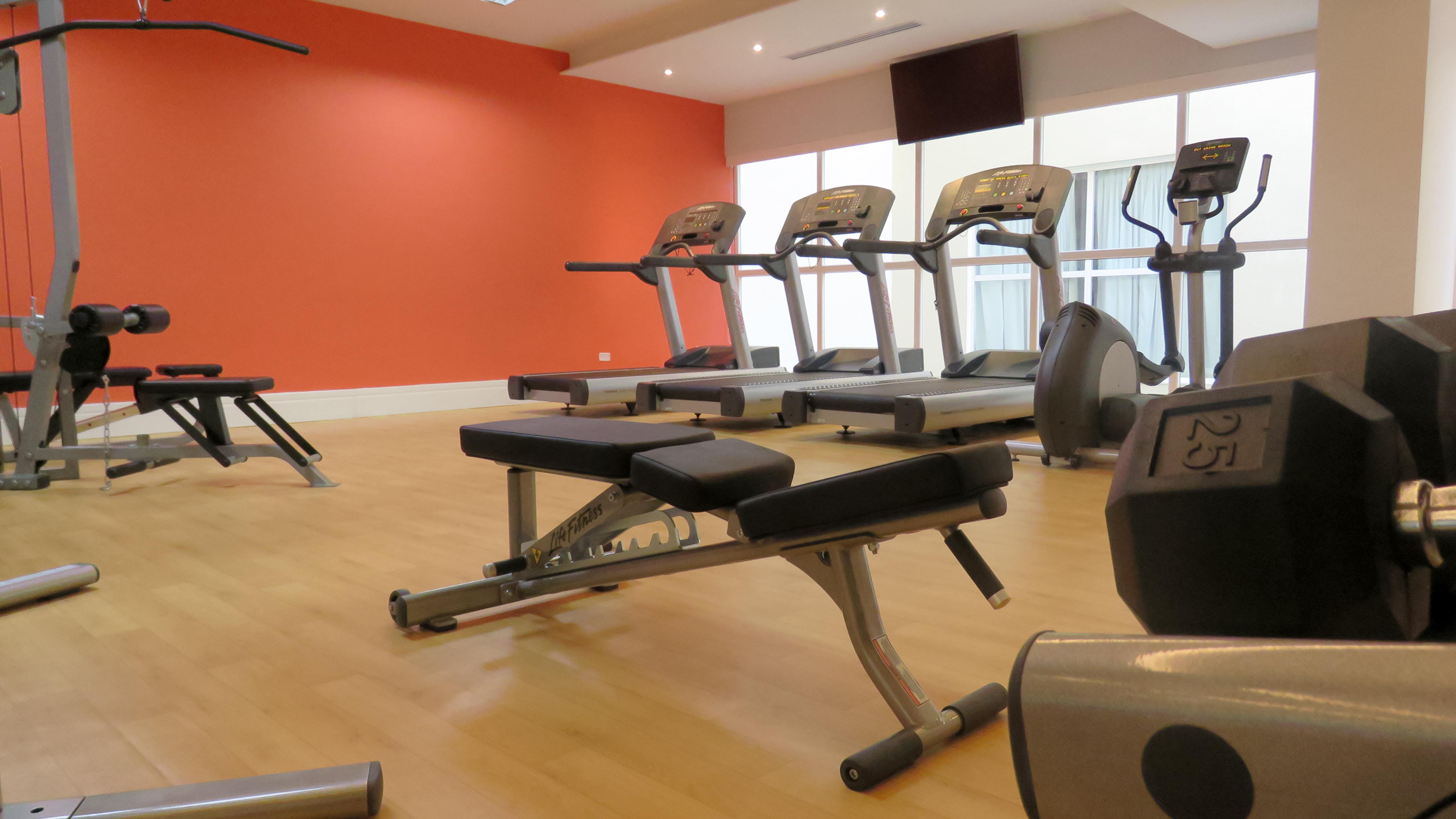 Central Hotel Panama Casco Viejo Ngoại thất bức ảnh A typical gym