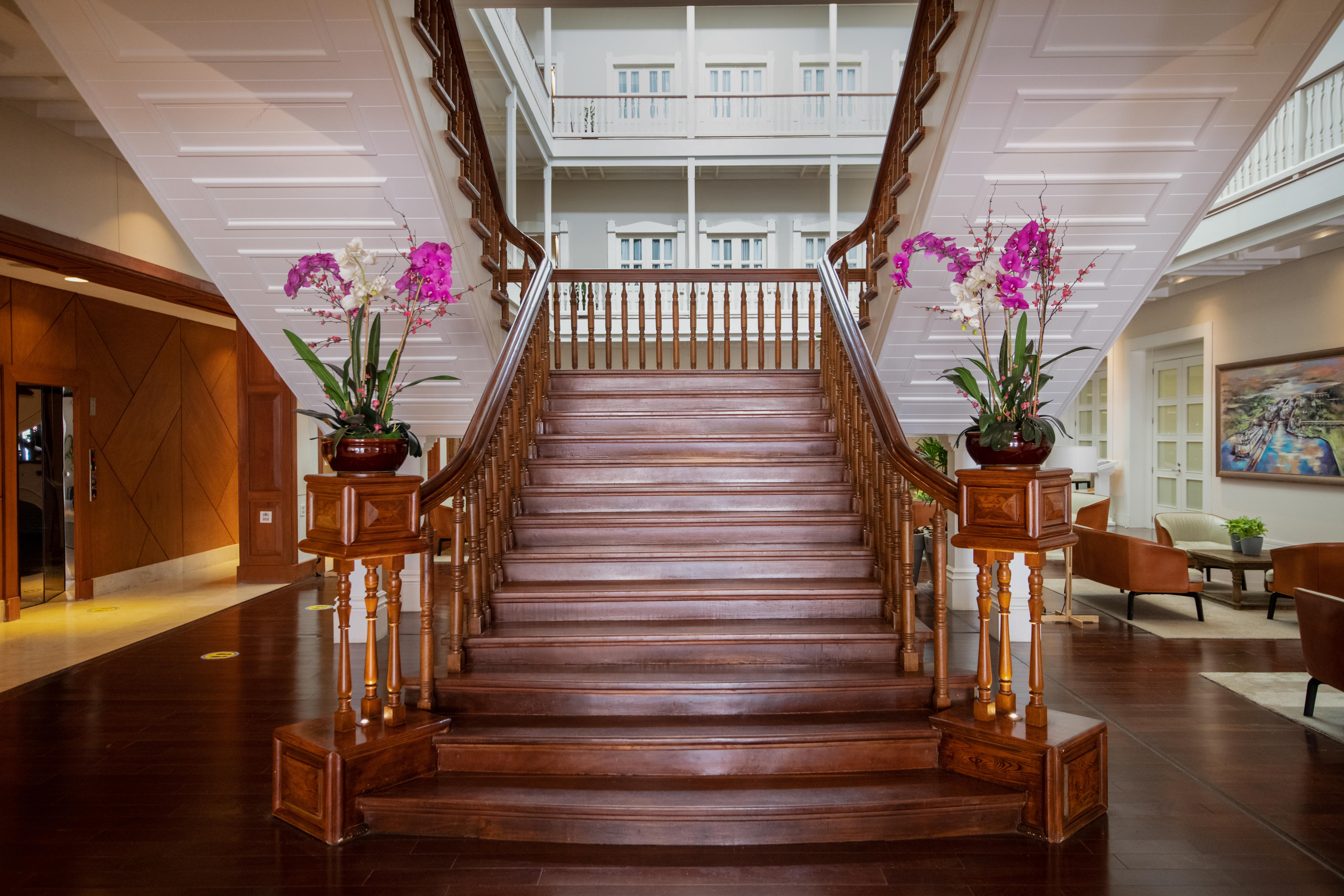Central Hotel Panama Casco Viejo Ngoại thất bức ảnh The staircase at the main entrance