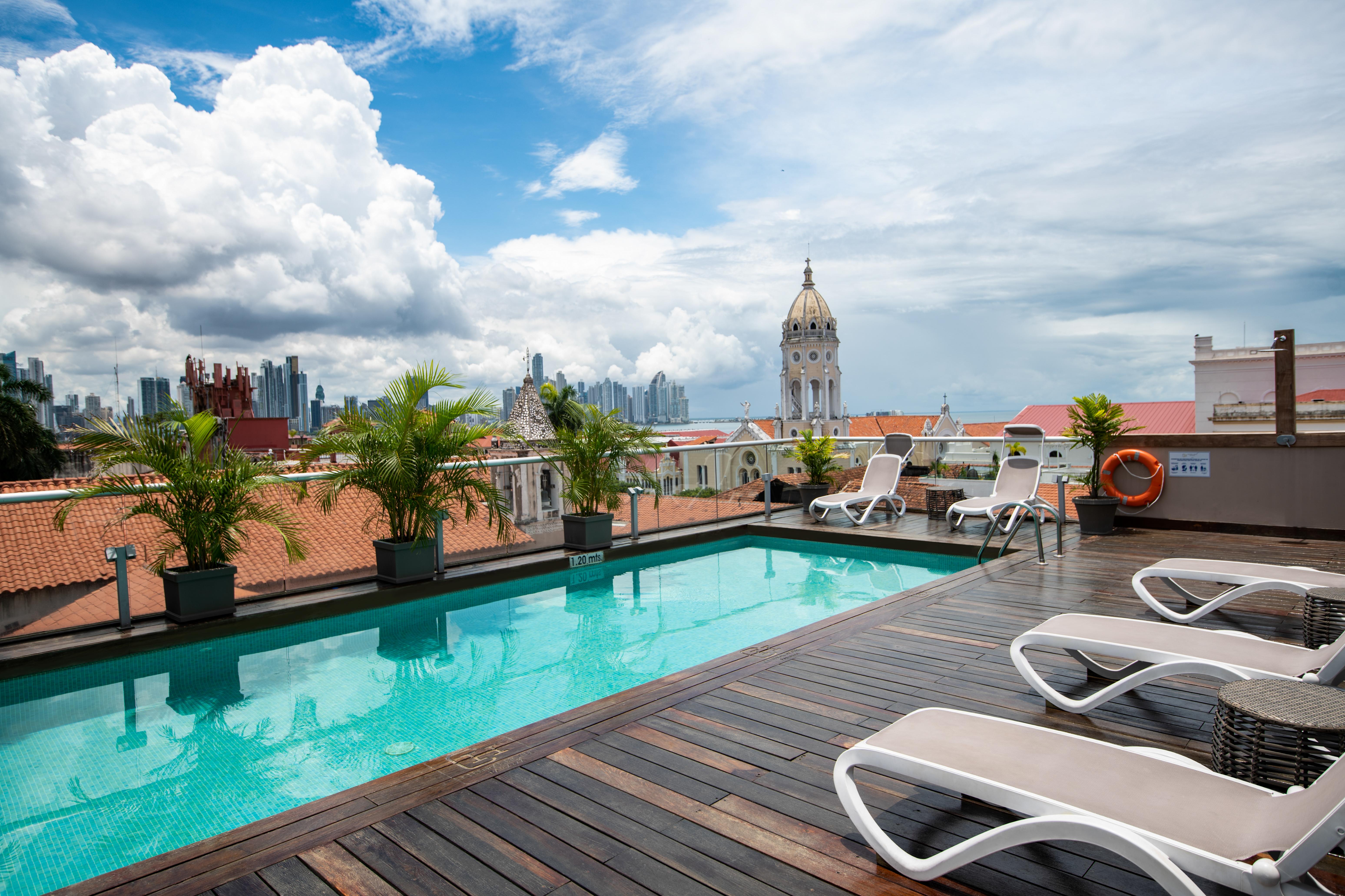 Central Hotel Panama Casco Viejo Ngoại thất bức ảnh Rooftop pool at the Hotel B2