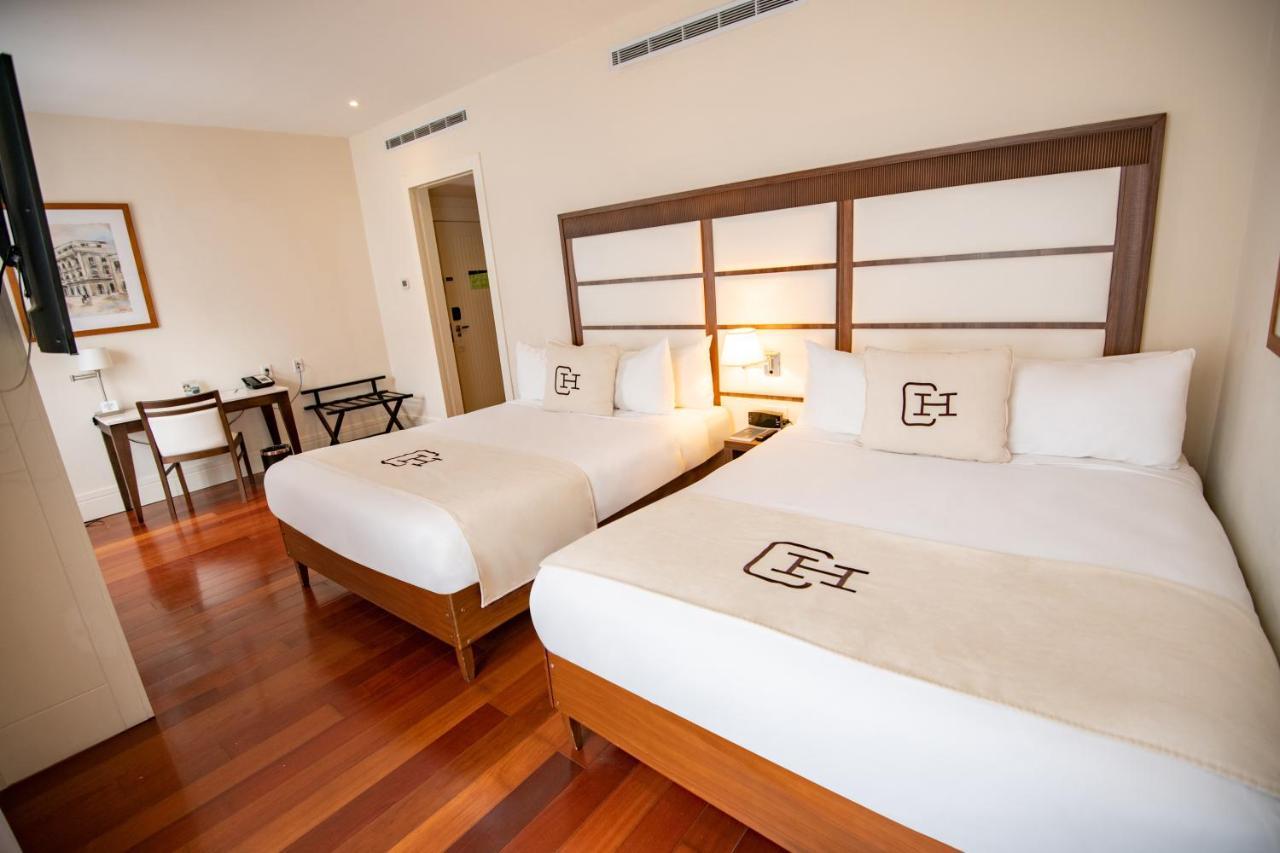 Central Hotel Panama Casco Viejo Ngoại thất bức ảnh A room at the hotel