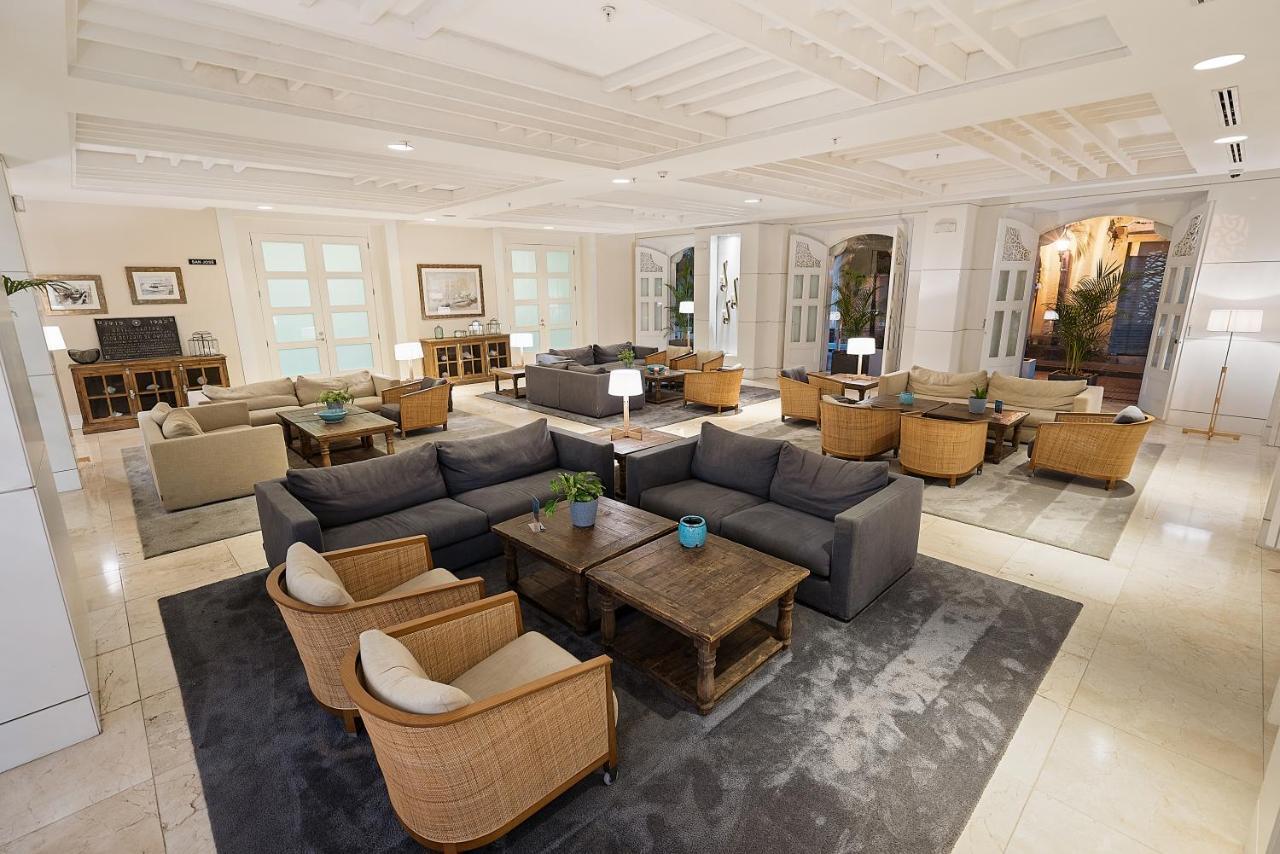 Central Hotel Panama Casco Viejo Ngoại thất bức ảnh The lobby of the hotel